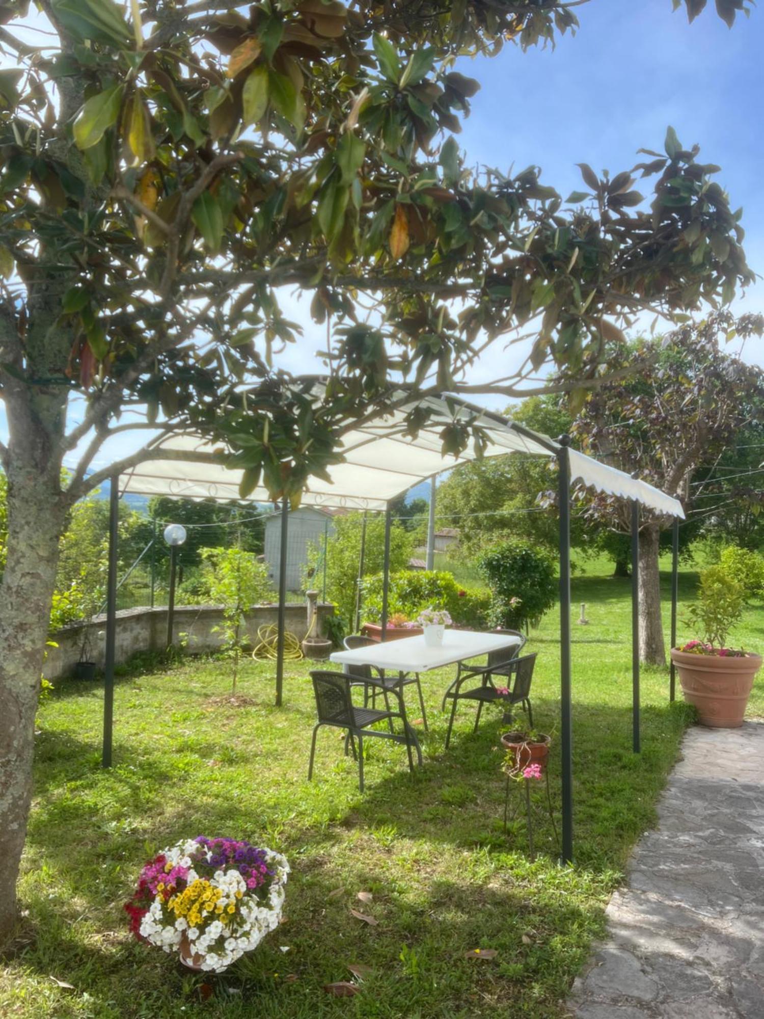 Chez Vittoria Hotel Greccio Bagian luar foto
